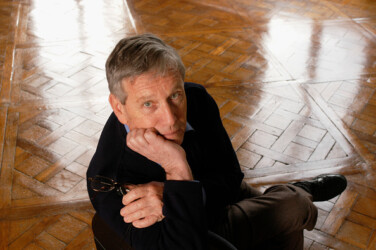 PARIS - FEBRUARY 25: (FILE PHOTO) Author Amos Oz poses during promotion for his new book in Paris,France on the 25th of February 2004. (Photo by Ulf Andersen/Getty Images)